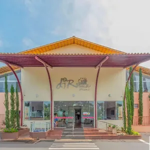 https://apartamento-diroma-fiori.caldasnovashotels.com